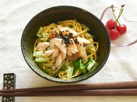 出汁醤油で♪シャケのほぐし身と錦糸卵胡瓜ごはん♡